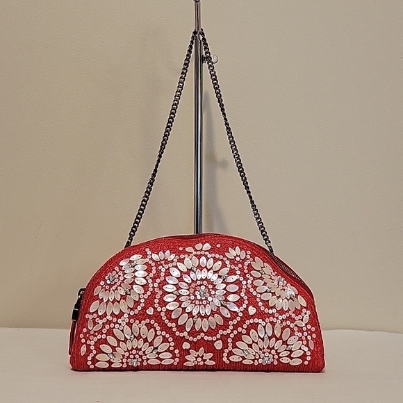 Eric Javits Handbags - Eric Javits Red Straw Beaded Shoulder Bag